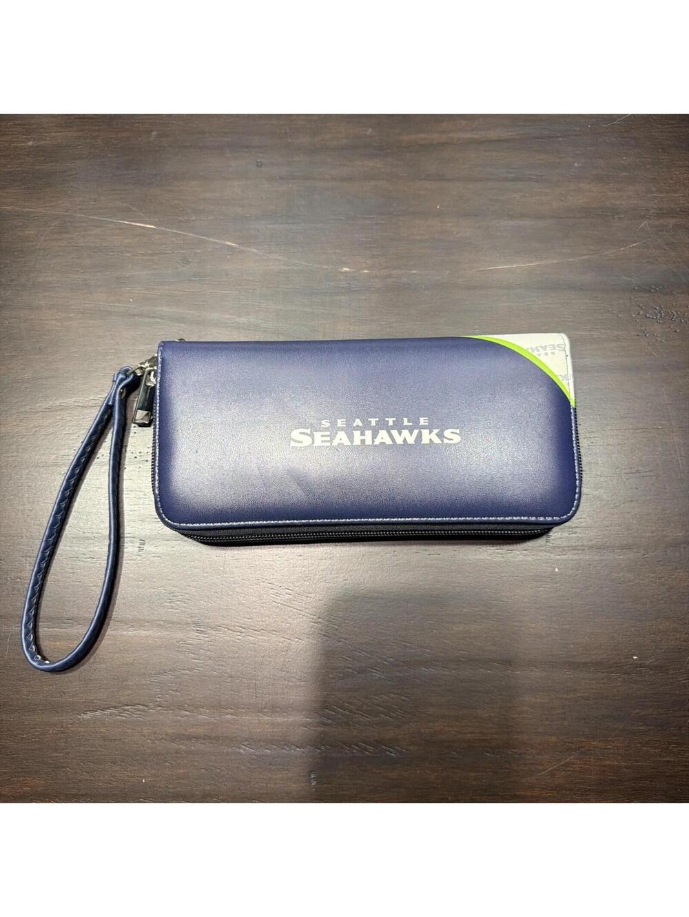 NFL Seattle Seahawks Women Curve Zip Organizer Wallet Little Earth Cash Coin *
